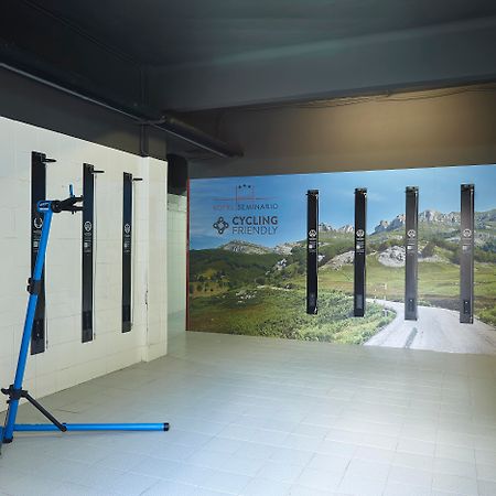 Hotel Seminario Aeropuerto Bilbao Derio Eksteriør bilde