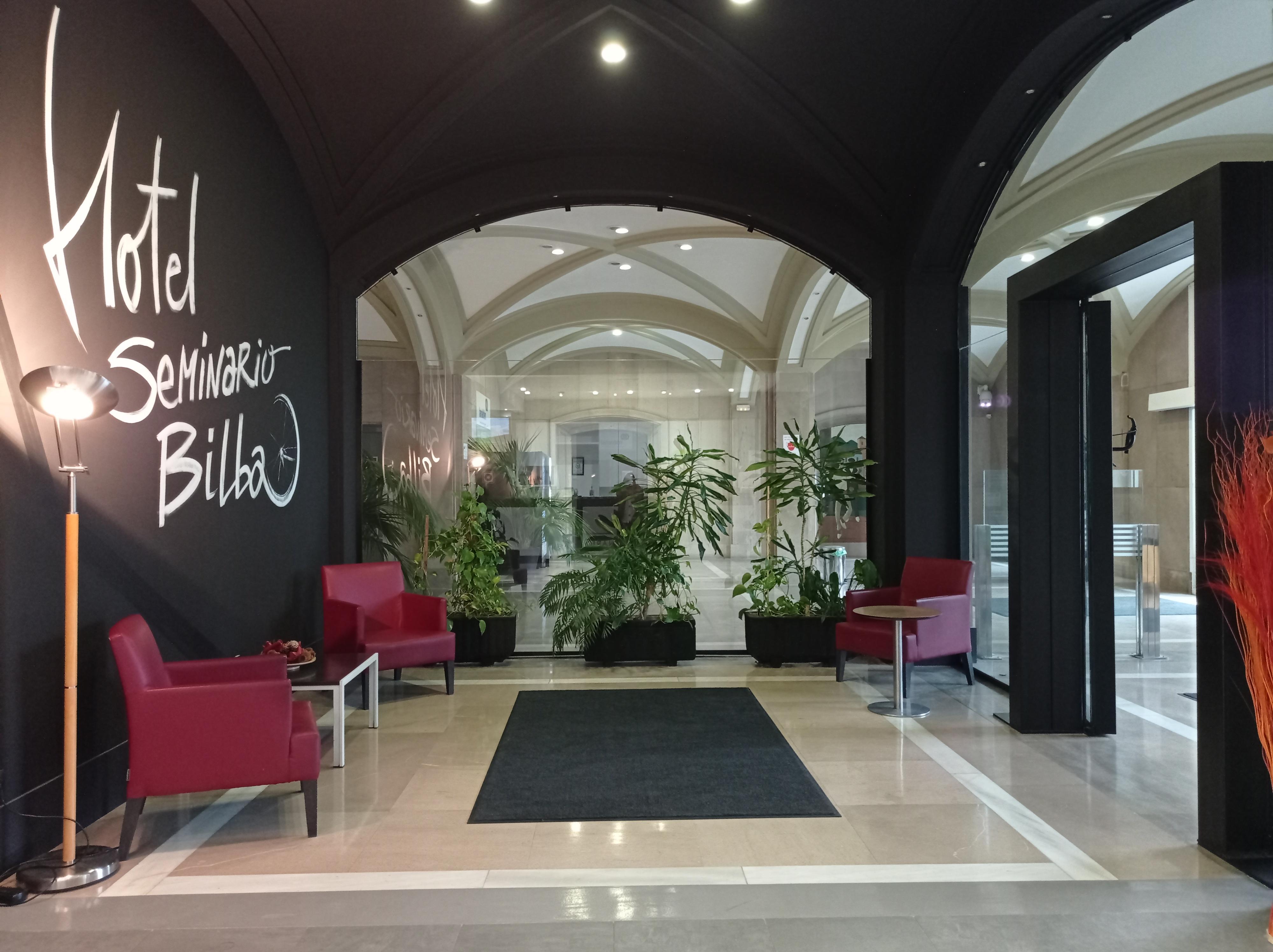 Hotel Seminario Aeropuerto Bilbao Derio Eksteriør bilde