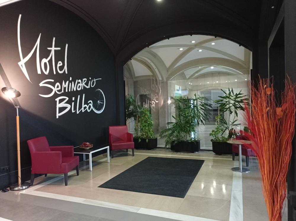 Hotel Seminario Aeropuerto Bilbao Derio Eksteriør bilde